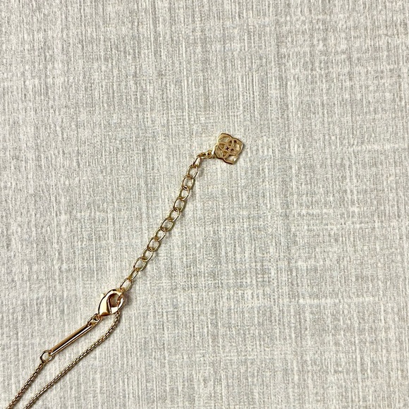 Kendra Scott Shelton Necklace in Rose Gold - Picture 6 of 7